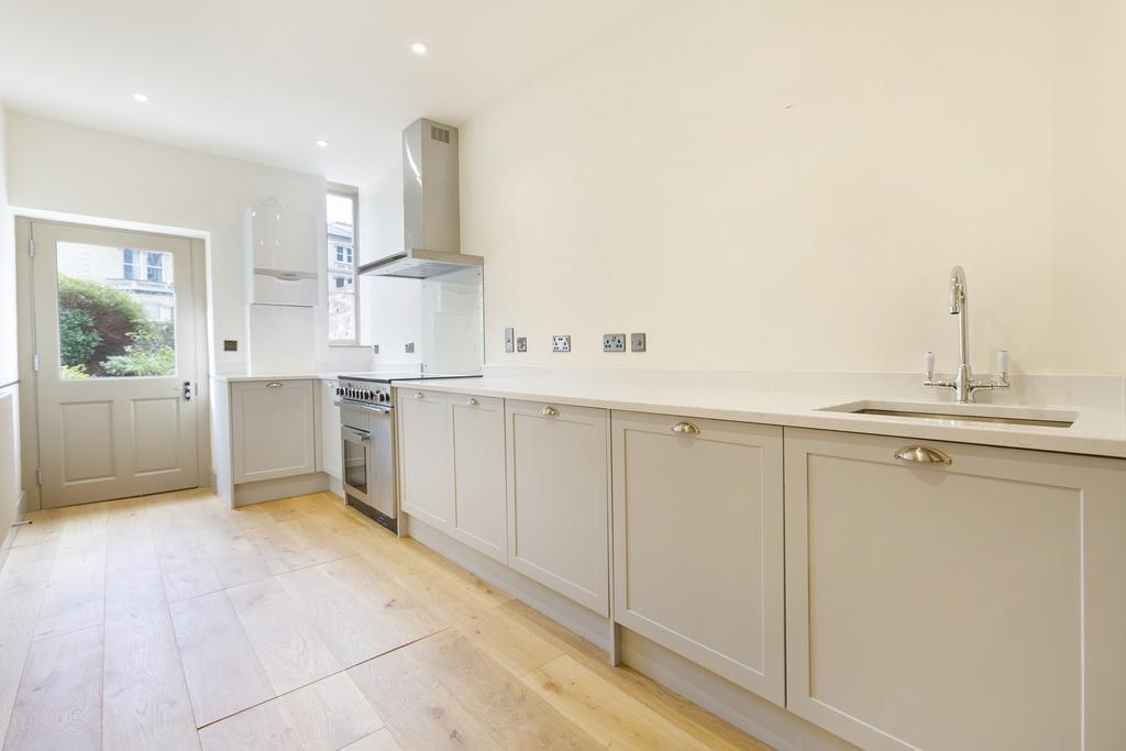 Kitchen ()