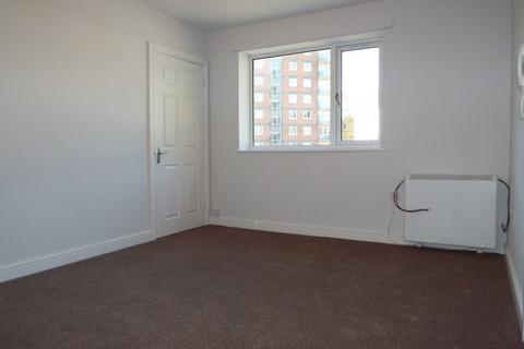 2 bedroom maisonette to rent, Hawthorn Drive, Selly Oak, Birmingham, B29 5BZ
