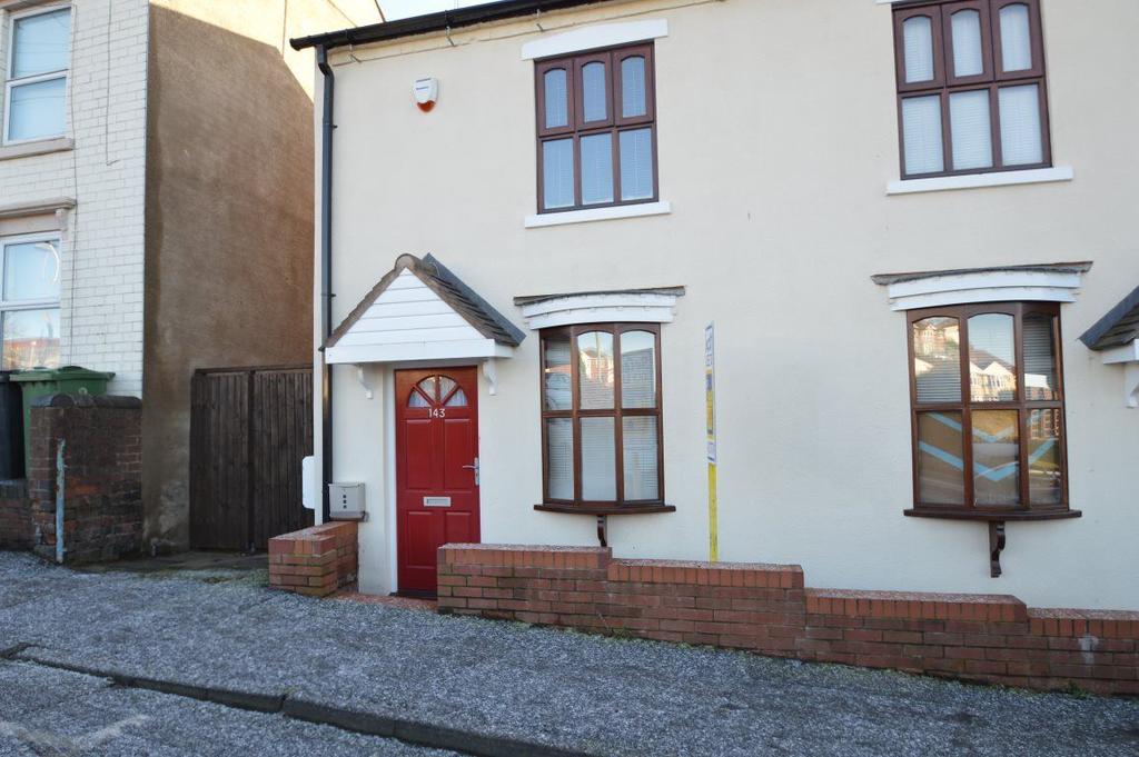 King William Street, Amblecote 2 bed semidetached house £650 pcm (£