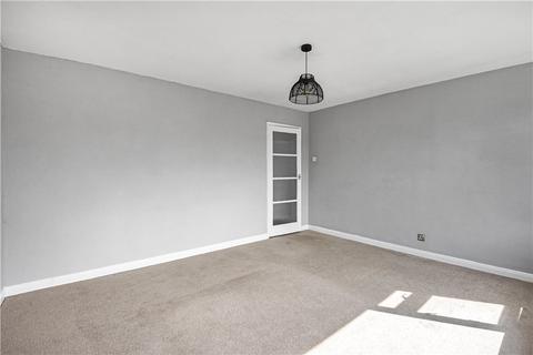 97 Edgell Road, Staines-upon-thames, TW18 2EN