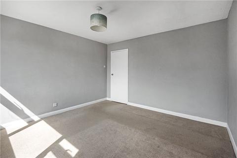 97 Edgell Road, Staines-upon-thames, TW18 2EN