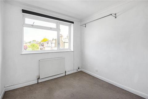 97 Edgell Road, Staines-upon-thames, TW18 2EN