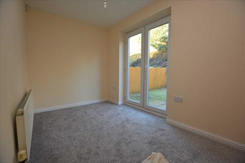 3 bedroom townhouse to rent, Quarrybank Rise, Winsford