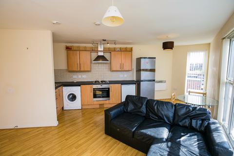 2 bedroom apartment to rent, Bright 2 bed apt in Kensington area