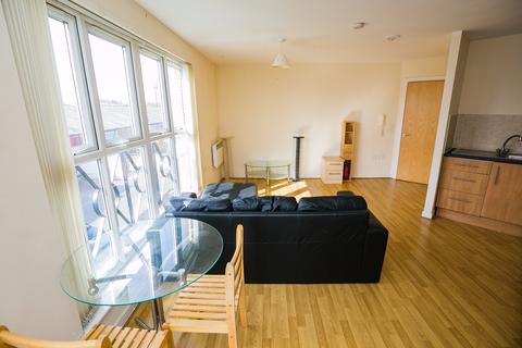 2 bedroom apartment to rent, Bright 2 bed apt in Kensington area