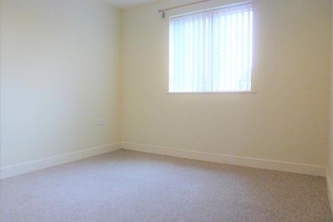 2 bedroom apartment to rent, Newport House, Worcester