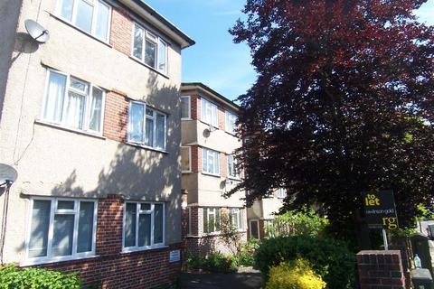 2 bedroom flat to rent, Marlborough Court, Harrow