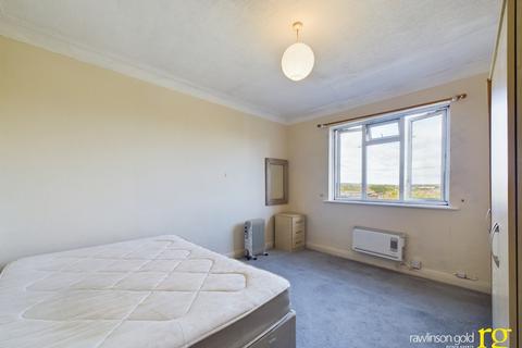 2 bedroom flat to rent, Marlborough Court, Harrow