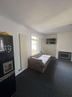 undefined, Cromwell Road, Town Centre, Luton, Bedordshire, LU3