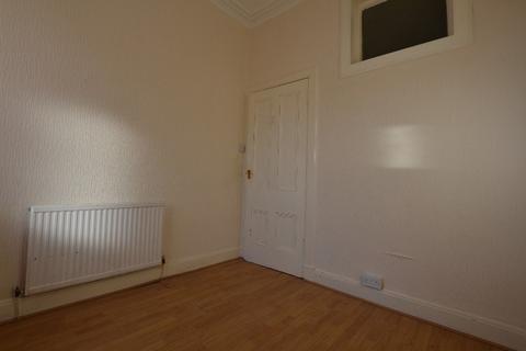 2 bedroom flat to rent, Sidney Street, Saltcoats, North Ayrshire, KA21