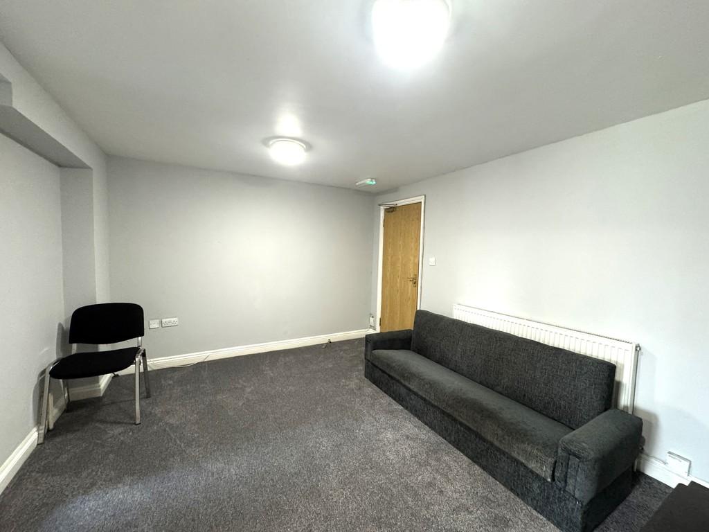 Apartment in Berkshire - View 4