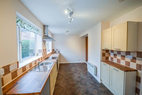 3 bedroom terraced house to rent - Swalecliff Avenue, Manchester