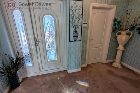 8 Cherry Walk, Grays, RM16 4UN
