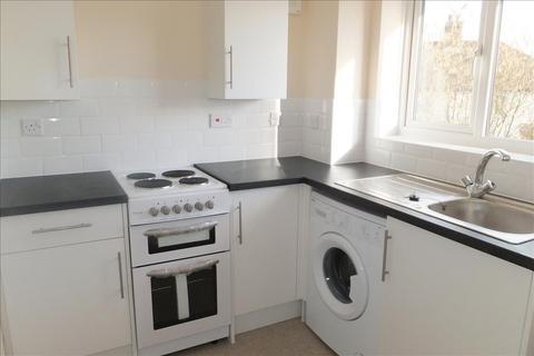 Studio to rent, Redford Close, Feltham, Middlesex, TW13