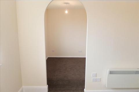 Studio to rent, Redford Close, Feltham, Middlesex, TW13