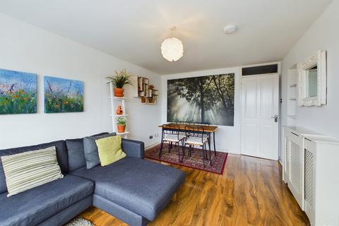 2 bedroom flat to rent, Saughton Mains Terrace, Saughton, Edinburgh, EH11