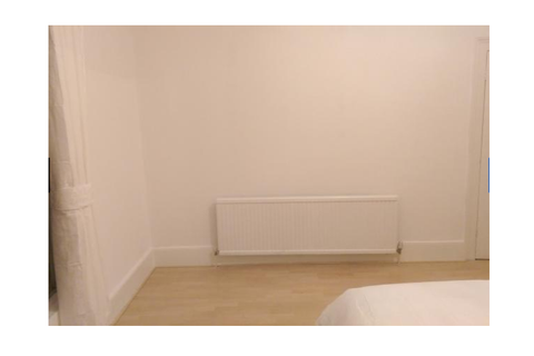 1 bedroom in a house share to rent - Hackney , Dalston, Hackney E8