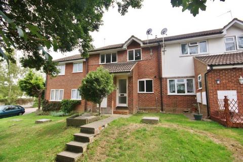 2 bedroom terraced house to rent, Gorse Court, Guildford, GU4