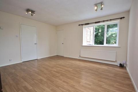 2 bedroom terraced house to rent, Gorse Court, Guildford, GU4