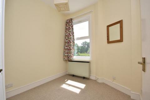 2 bedroom apartment to rent, London Road, Guildford, Surrey, GU1