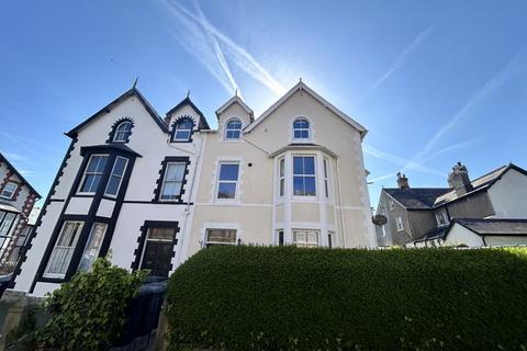 1 bedroom apartment for sale, Woodland Road West, Colwyn Bay