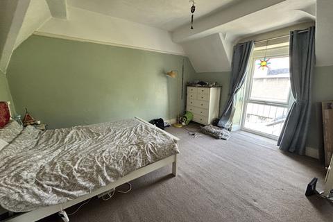 1 bedroom apartment for sale, Woodland Road West, Colwyn Bay