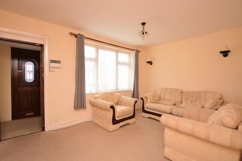 2 bedroom terraced house to rent, St. Johns Road, Slough