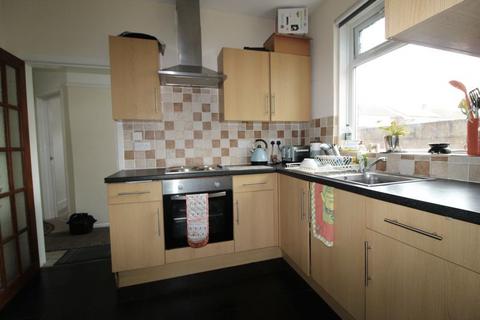 4 bedroom house to rent, Spring Road, Bournemouth