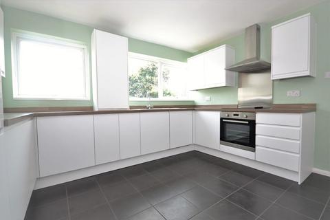 3 bedroom maisonette to rent, Ivel Road, Stevenage