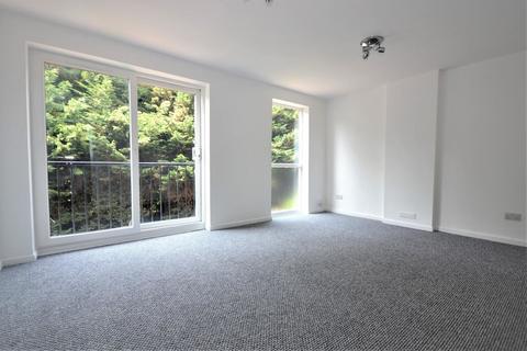 3 bedroom maisonette to rent, Ivel Road, Stevenage