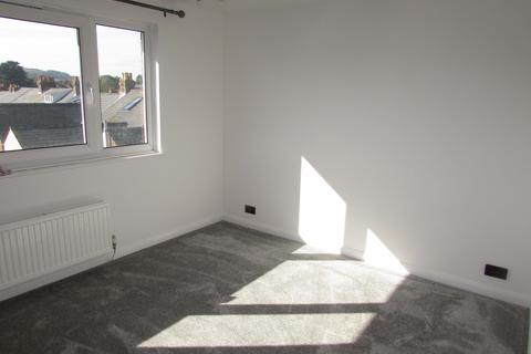 2 bedroom flat to rent, Drill Hall Road, Newport, Isle Of Wight, PO30