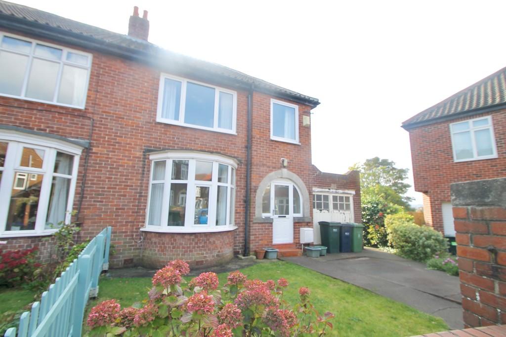 Felton Crescent, Saltwell 3 bed semidetached house £210,000