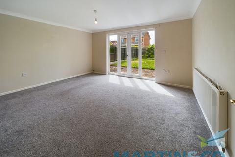 4 bedroom detached house to rent, Haxby Court, Guisborough