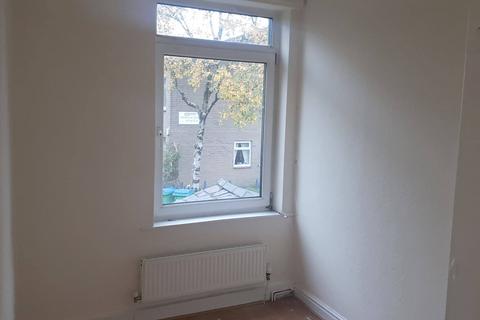 2 bedroom terraced house to rent, Shaw Street, Rochdale, OL12