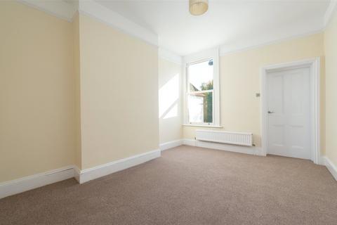 1 bedroom flat to rent, Victoria Terrace, Dorking, Surrey, RH4