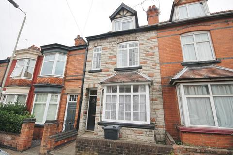 4 bedroom terraced house to rent, Wilberforce Road, West End, Leicester, LE3