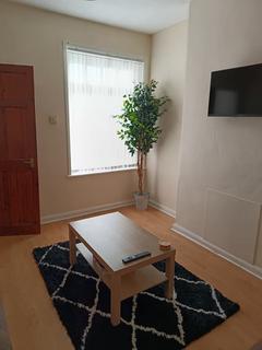 4 bedroom terraced house to rent, Wilberforce Road, West End, Leicester, LE3