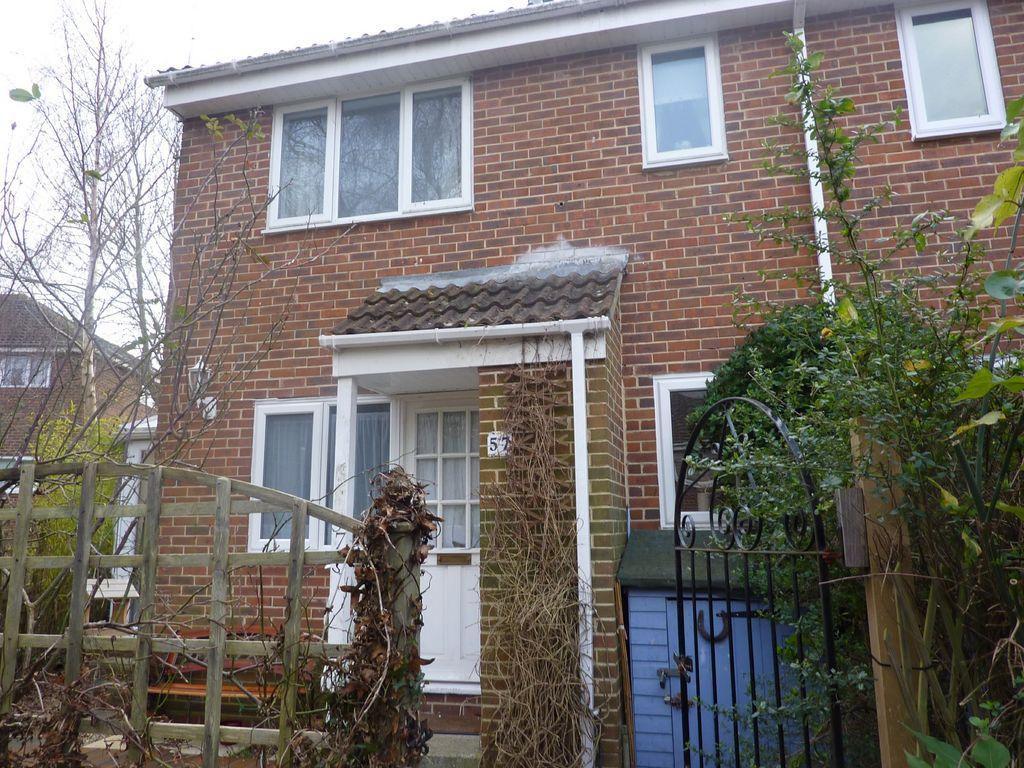 Spruce, Avenue, Waterlooville. 1 bed end of terrace house £725 pcm (£167 pw)