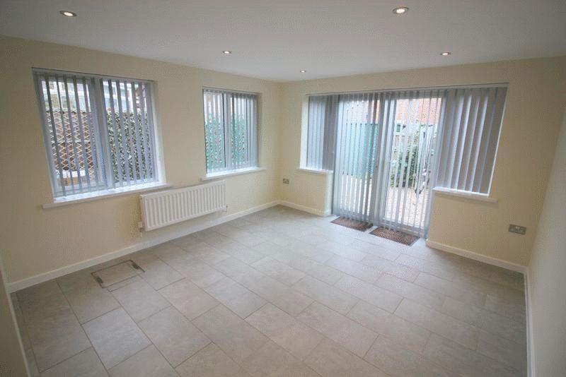 Drive, Mansfield, NG18 2QU 2 bed semidetached house £595 pcm