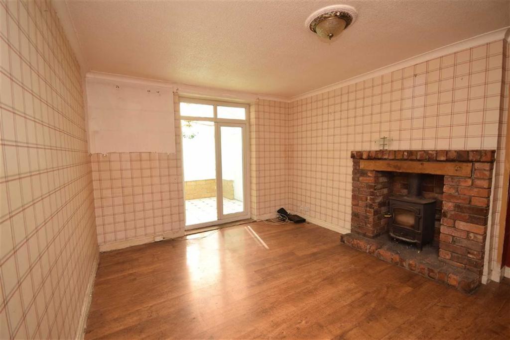 Reedyford Road, Nelson, Lancashire 3 bed terraced house £78,000