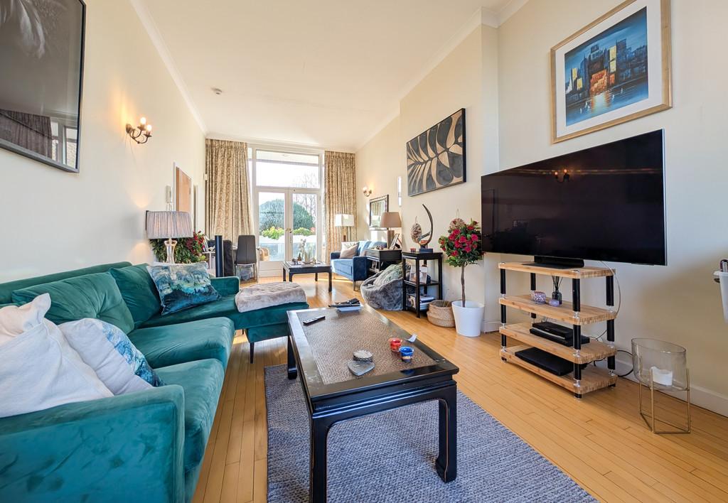 House in Richmond, St Margarets - View 4