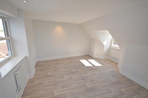 2 bedroom flat to rent, Unicorn House, Eastgate Square, Chichester, PO19