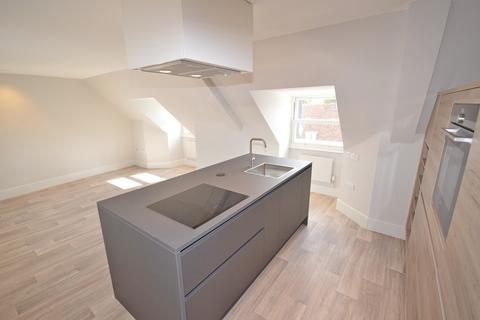 2 bedroom flat to rent, Unicorn House, Eastgate Square, Chichester, PO19