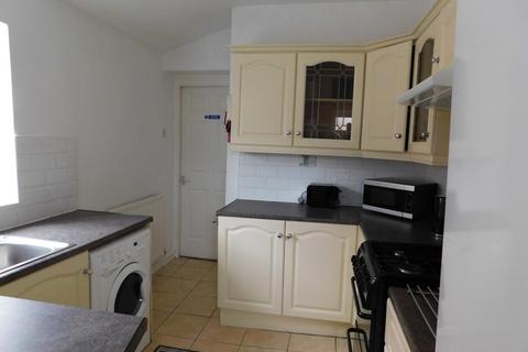 1 bedroom in a flat share to rent, Saltwell Road, Gateshead