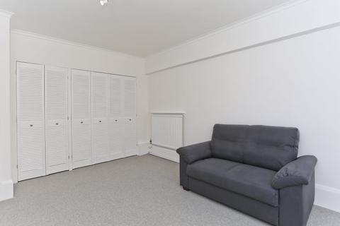 Studio to rent, Sloane Avenue Mansions, Sloane Avenue SW3