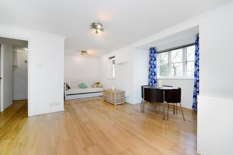 Studio to rent, Brompton Park Crescent, Seagrave Road SW6