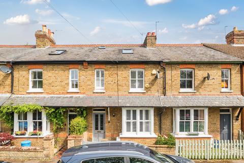 25 Newdigate Road, Harefield, Uxbridge, UB9 6EH