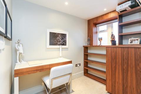 2 bedroom flat to rent, Ovington Gardens, London SW3