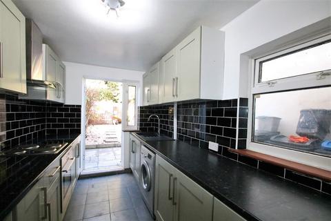 2 bedroom terraced house to rent, Jarvis Road, South Croydon