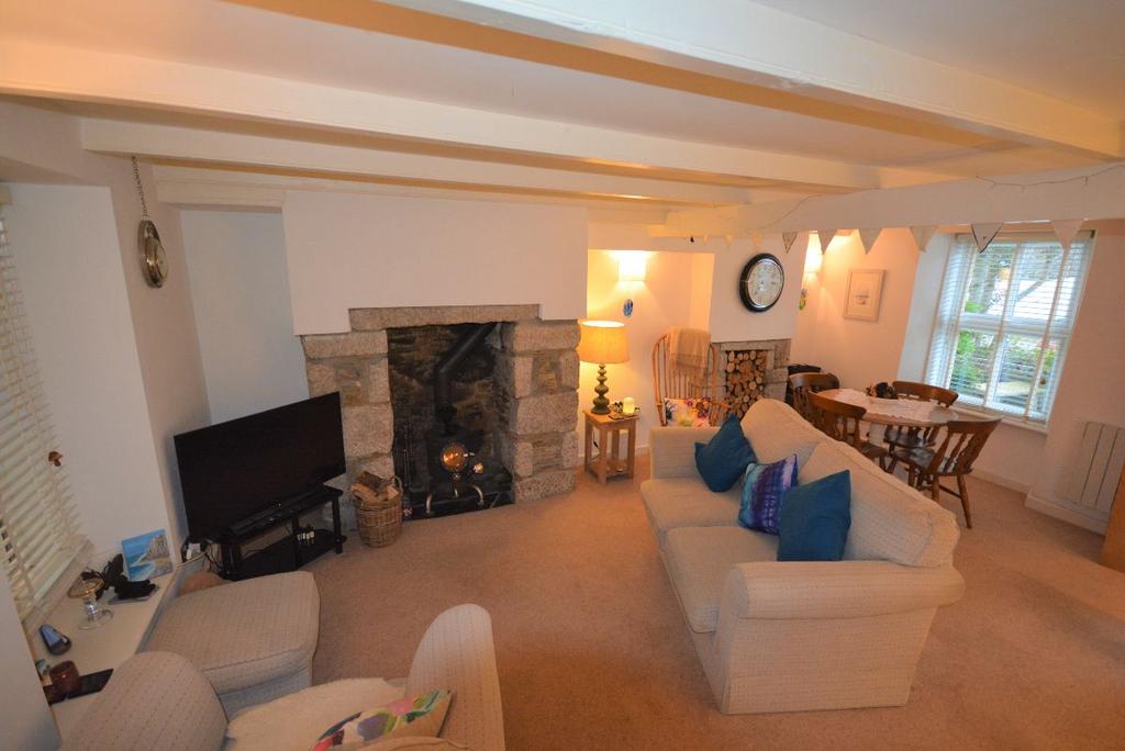 Unity Road, Porthleven 2 bed terraced house to rent £925 pcm (£213 pw)